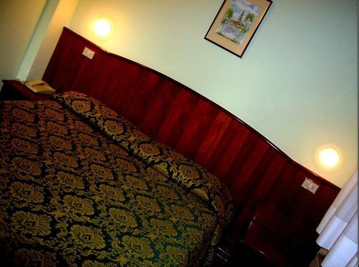 פורטוגרוארו Albergo La Meridiana חדר תמונה