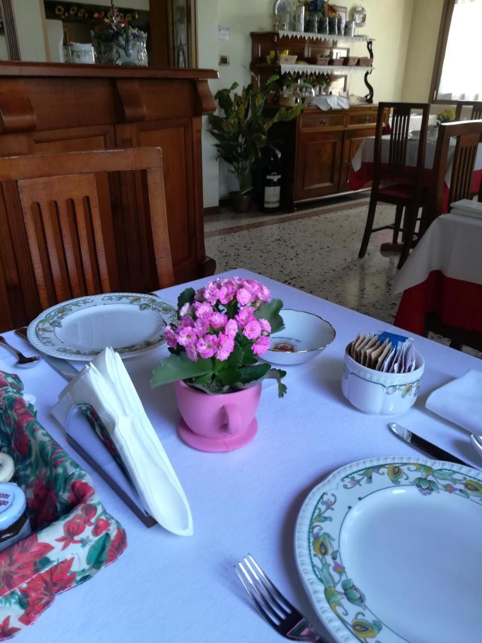 פורטוגרוארו Albergo La Meridiana מראה חיצוני תמונה